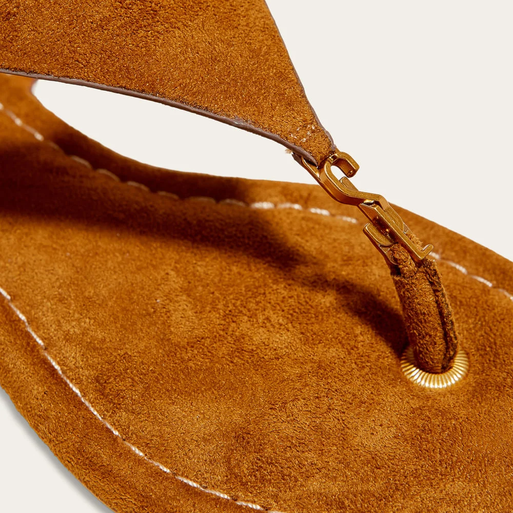 Rasteira Suede Pespontos Caramelo Safari - vista 3 de 3