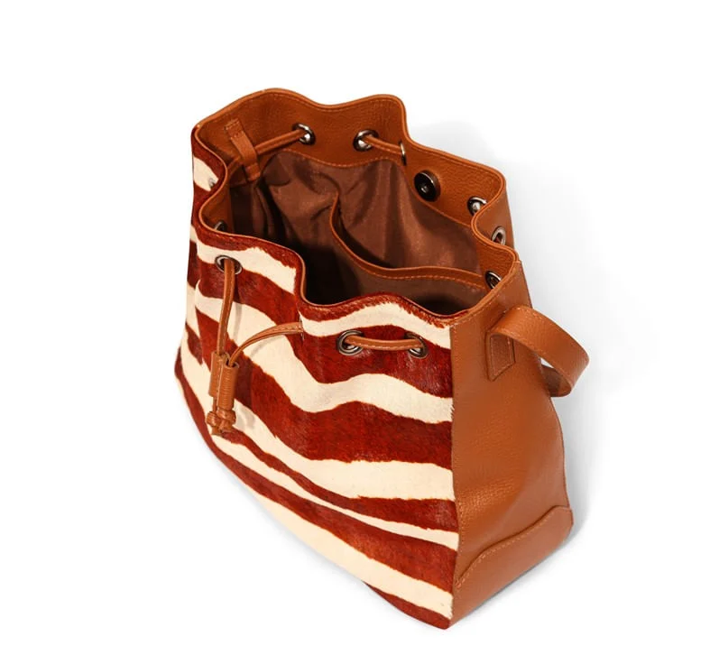 Bolsa Bucket Pelo Zebra Marrom - vista 3 de 3