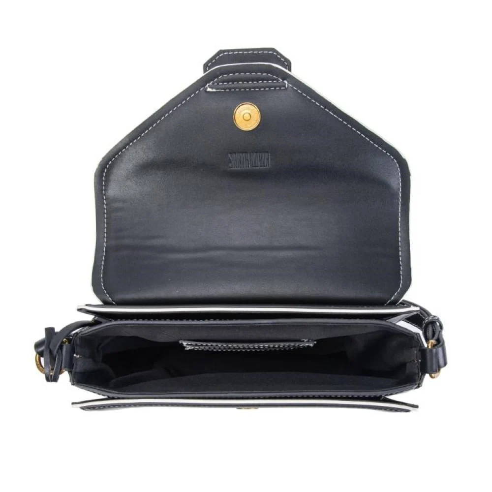 Bolsa Envelope Preta Atanado Transversal Pespontos - vista 2 de 3